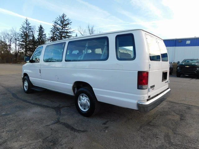 Used 2012 Oxford White Ford XLT image 5