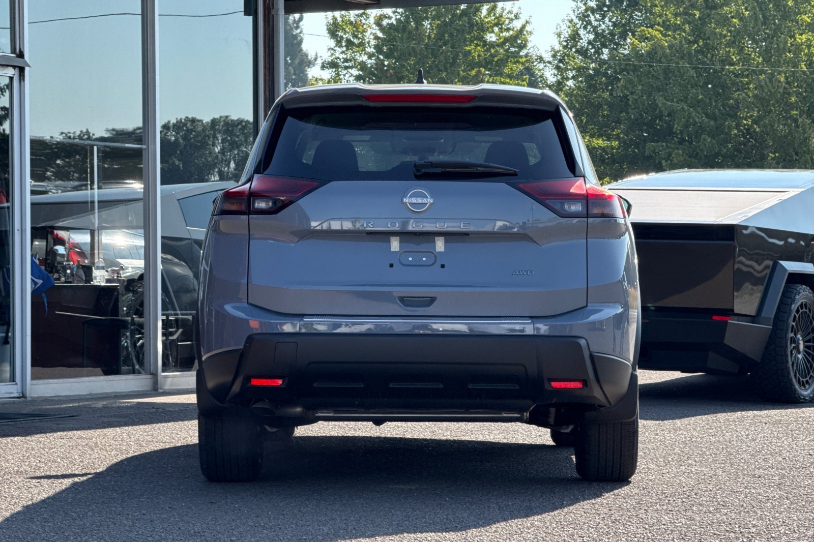 New 2026 Boulder Gray Pearl Nissan SV image 5