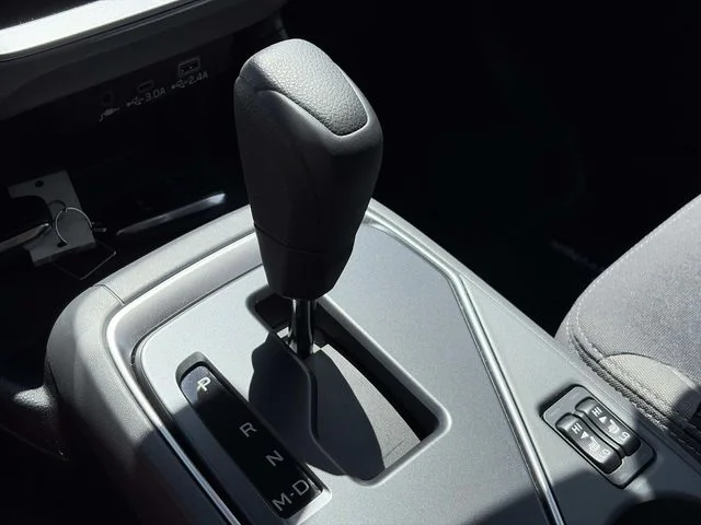Used 2025 Beige Subaru Premium image 30