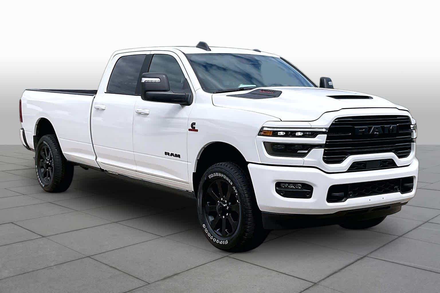 New 2026 Bright White Clear-Coat Exterior Paint RAM Laramie image 2