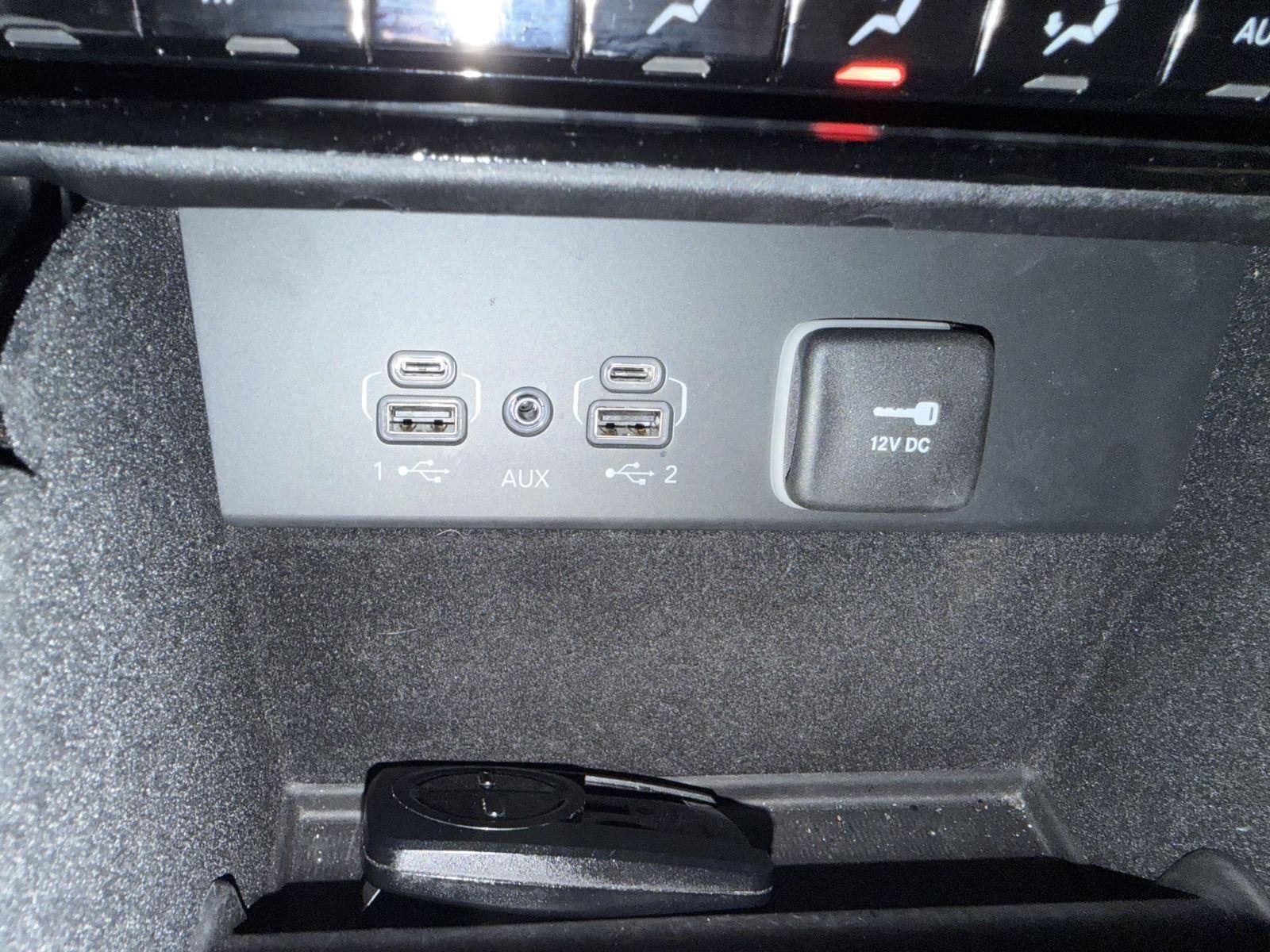 Used 2021 Velvet Red Pearlcoat Jeep Limited image 27