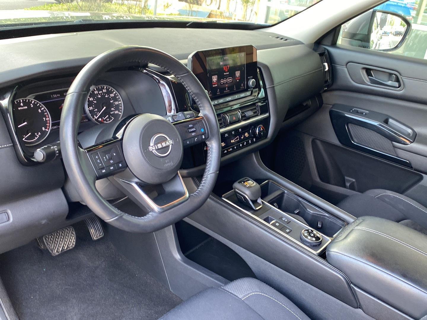 Certified Used 2023 Gun Metallic Nissan SV image 16