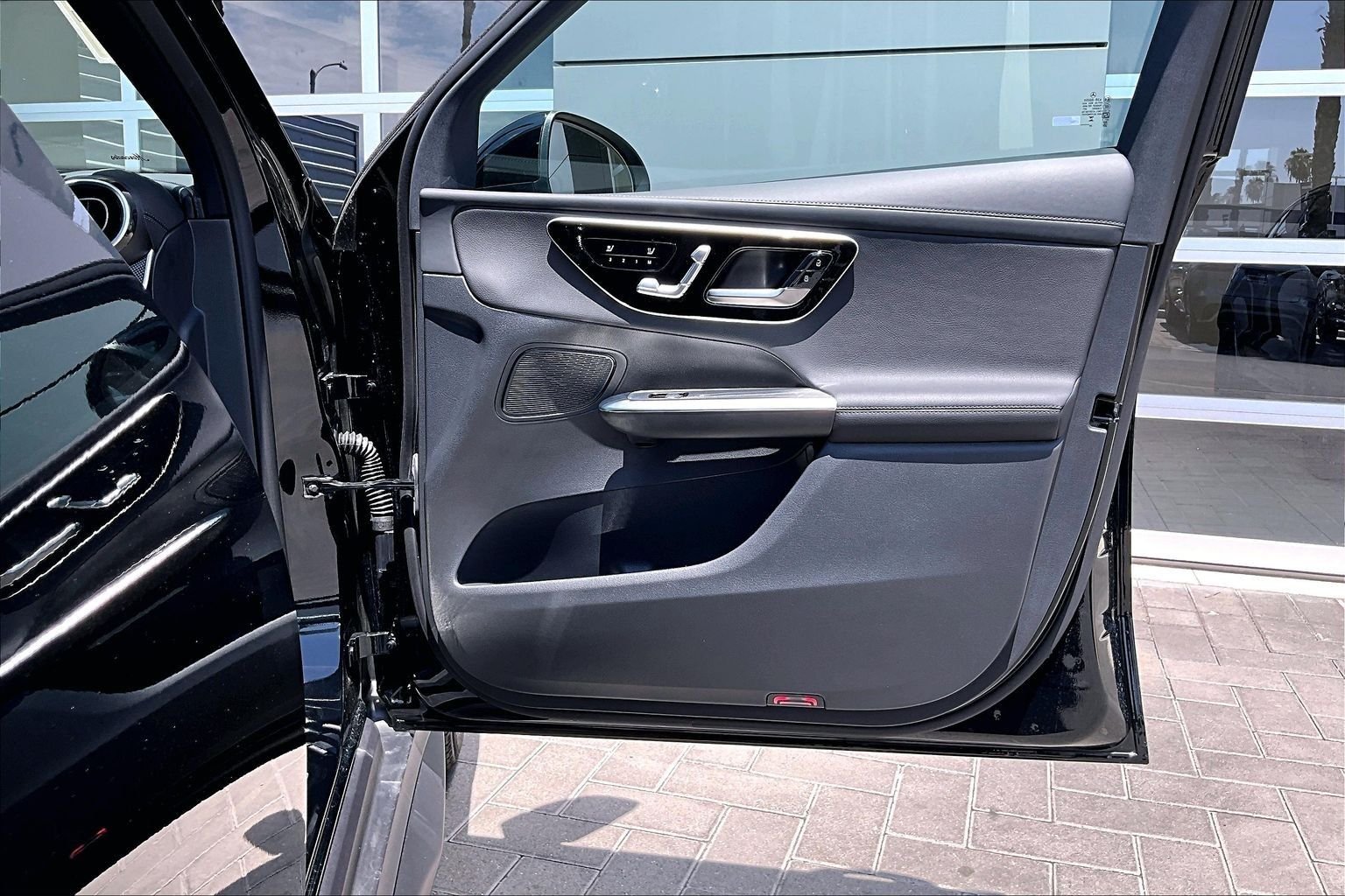 Used 2026 Black Mercedes-Benz GLC 300 image 24