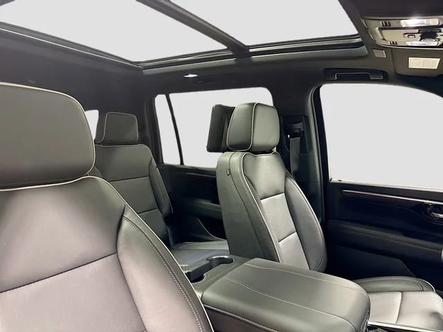 2025 Chevrolet Suburban Premier - Photo 35