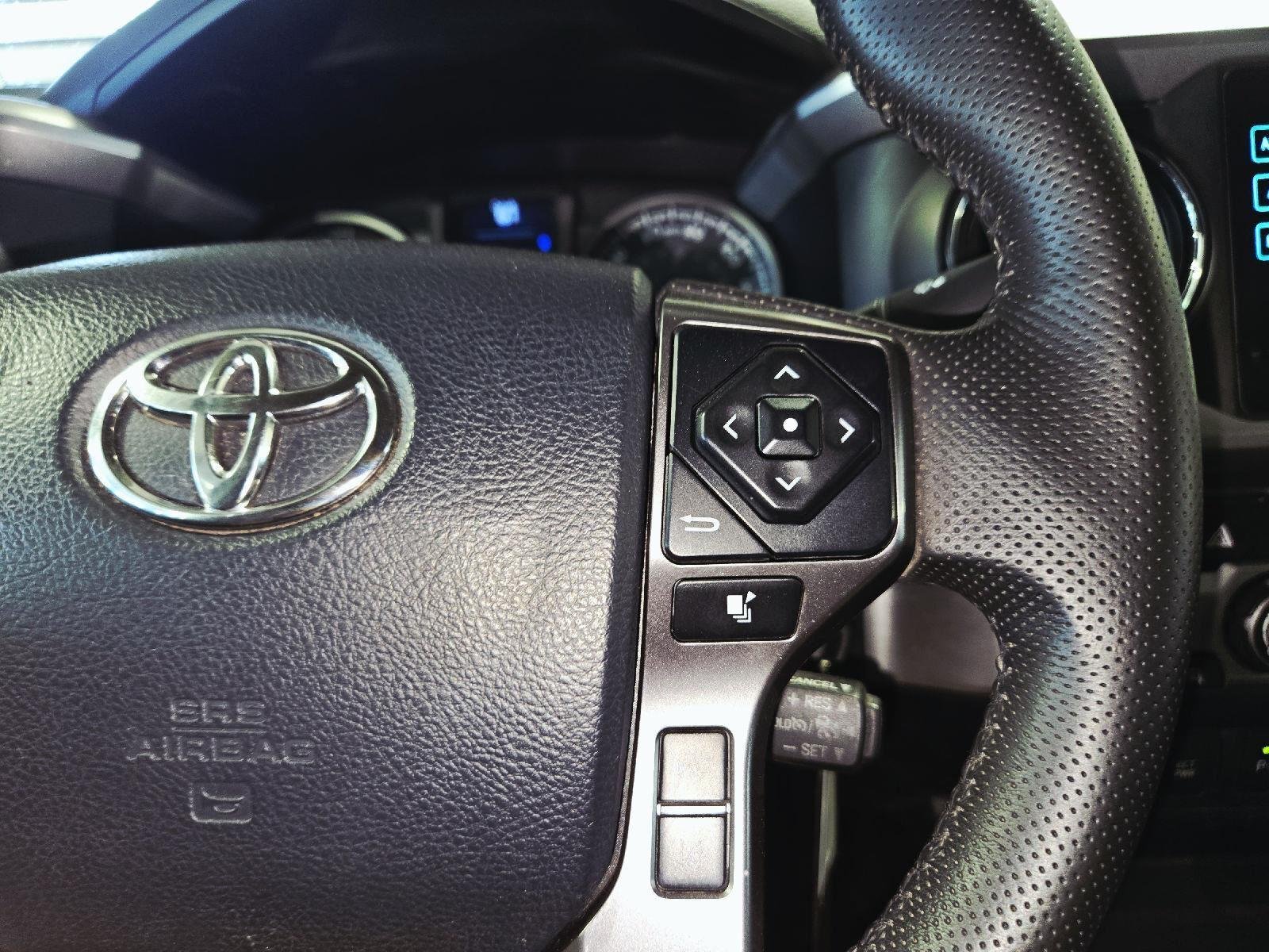 Used 2019 Super White Toyota SR5 image 23