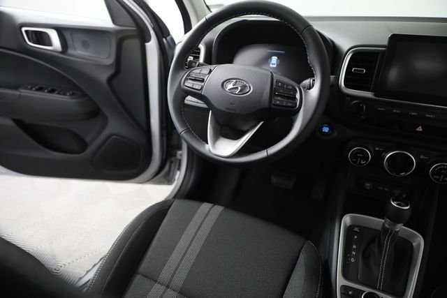 New 2026 Silver Hyundai SEL image 22