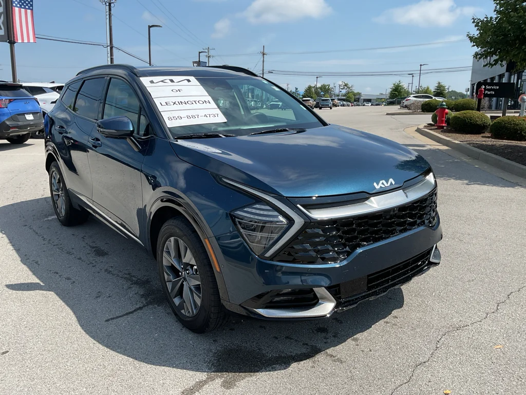 Used 2025 Vesta Blue Kia SX-Prestige image 2