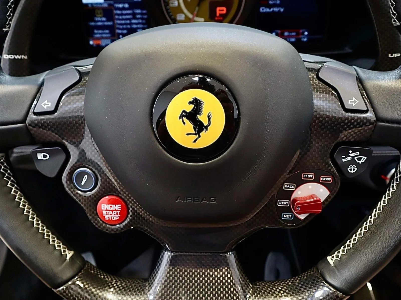 Used 2018 Grigio Silverstone Metallic Ferrari Convertible image 28