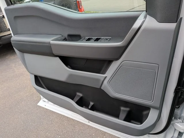 New 2026 Oxford White Ford F-250® XL image 21