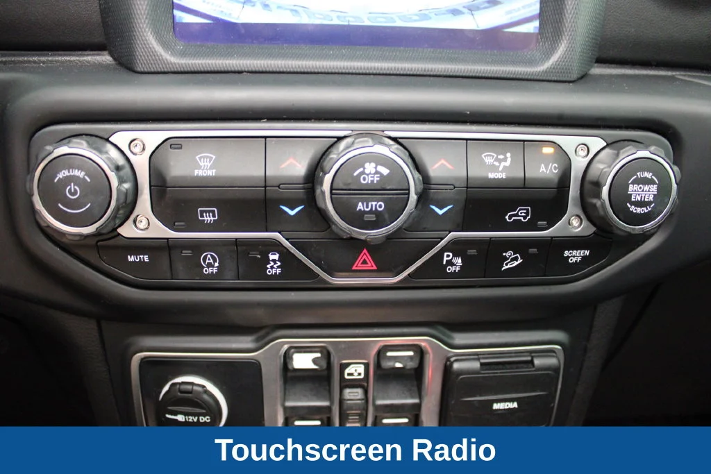 Used 2018 Black Clearcoat Jeep Unlimited Sahara image 9