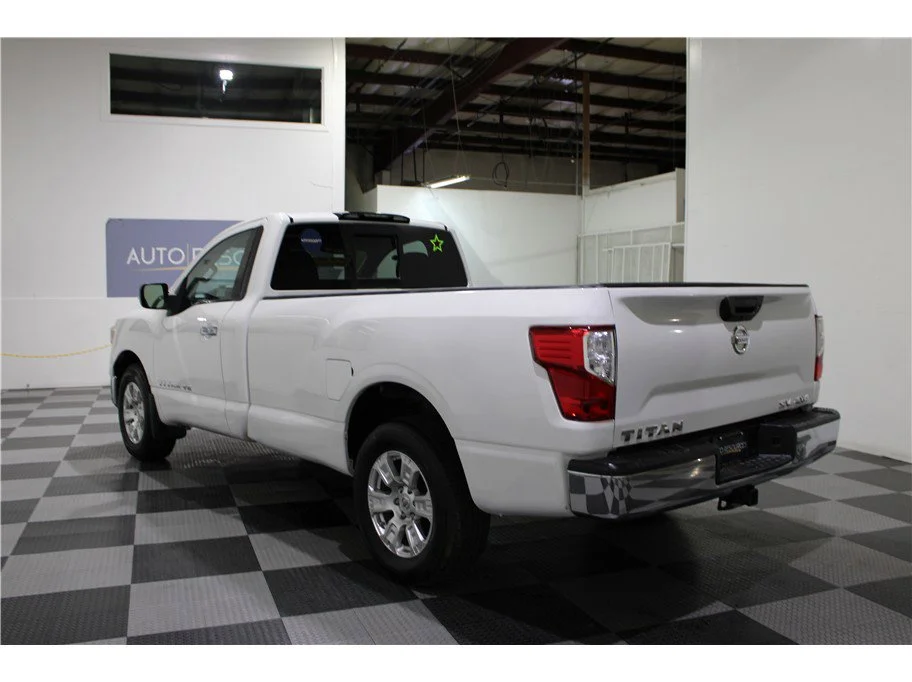 Used 2019 Glacier White Nissan SV image 6