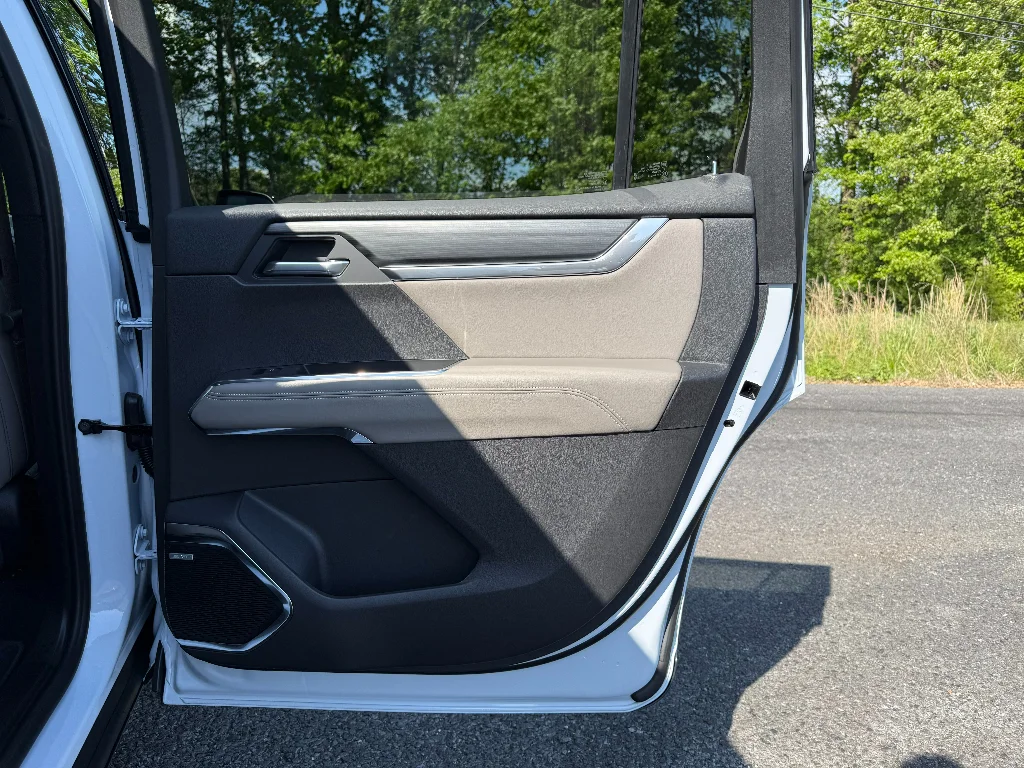 2026 GMC Acadia Elevation - Photo 28