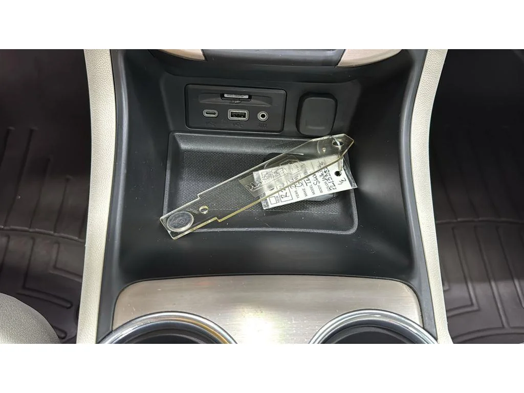 Certified Used 2023 White Frost Tricoat GMC Denali image 28