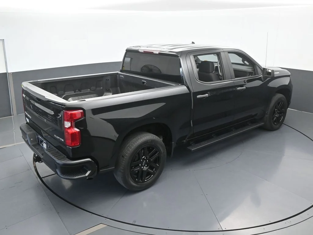 Used 2024 Black Chevrolet Custom image 46