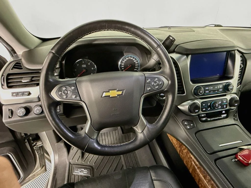 Used 2018 Silver Ice Metallic Chevrolet Premier image 12