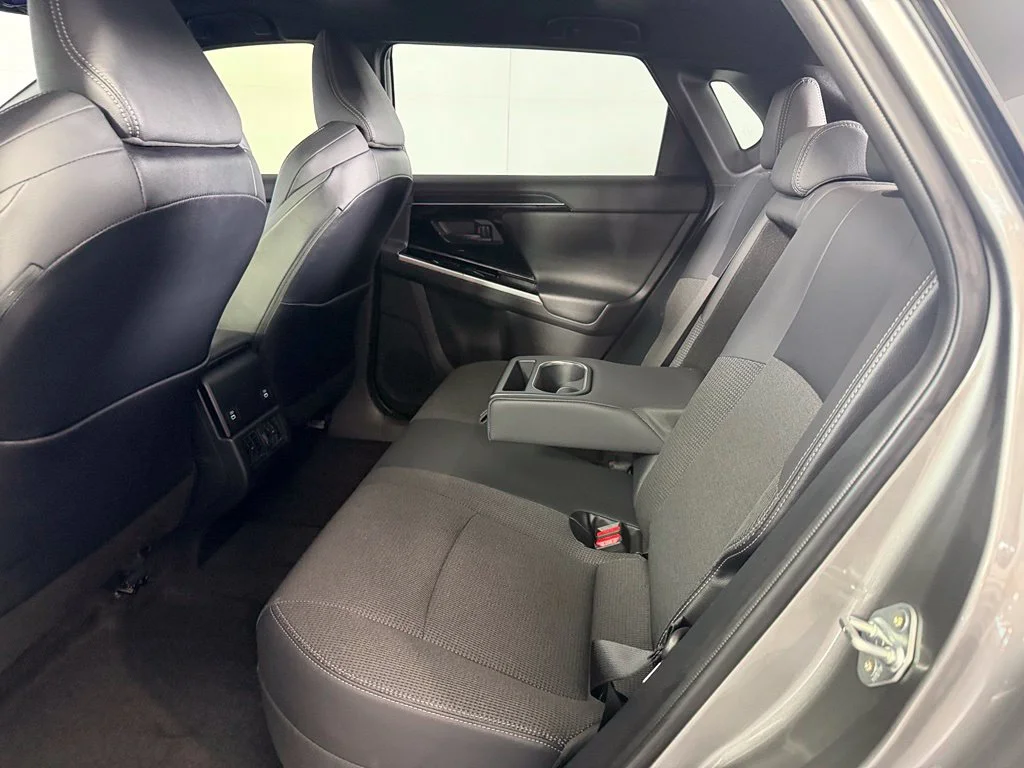 Certified Used 2025  Toyota XLE image 16