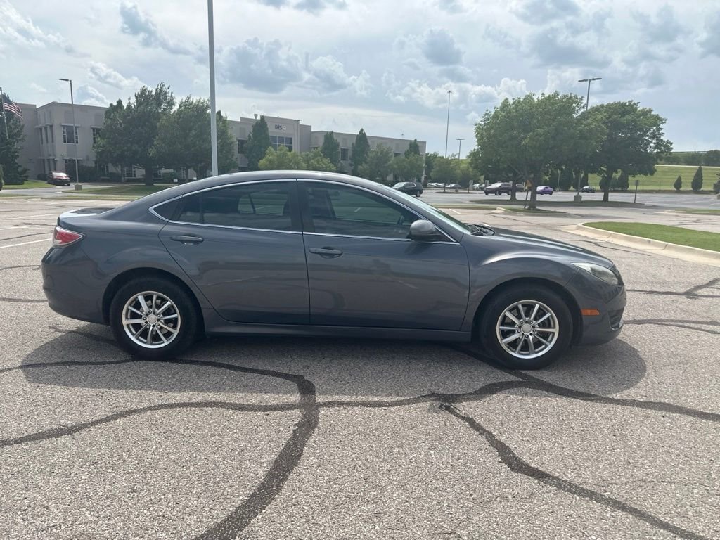 Used 2011 Gray Mazda i Sport image 4