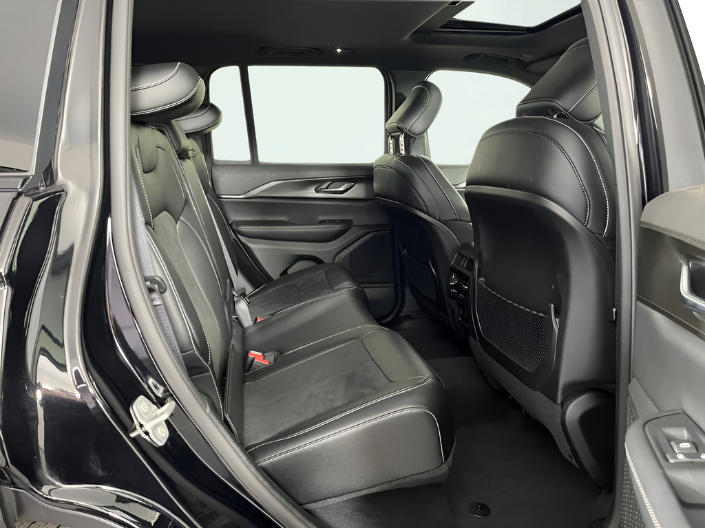 Used 2023 Black Jeep Altitude X image 22