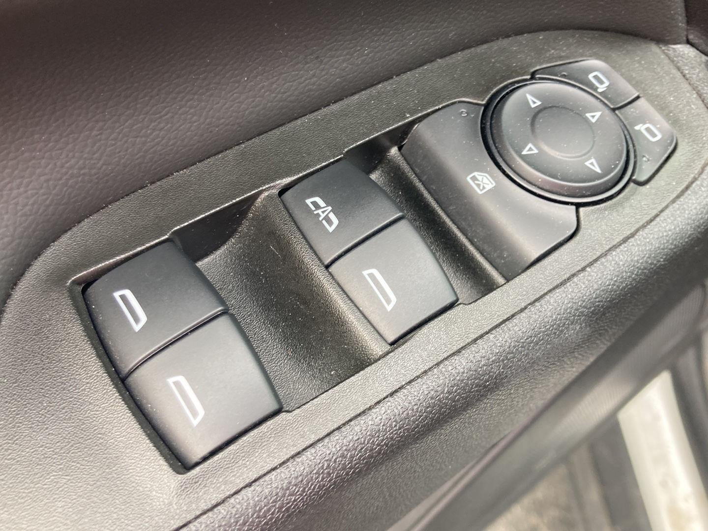 Used 2024 Summit White Chevrolet LT image 12