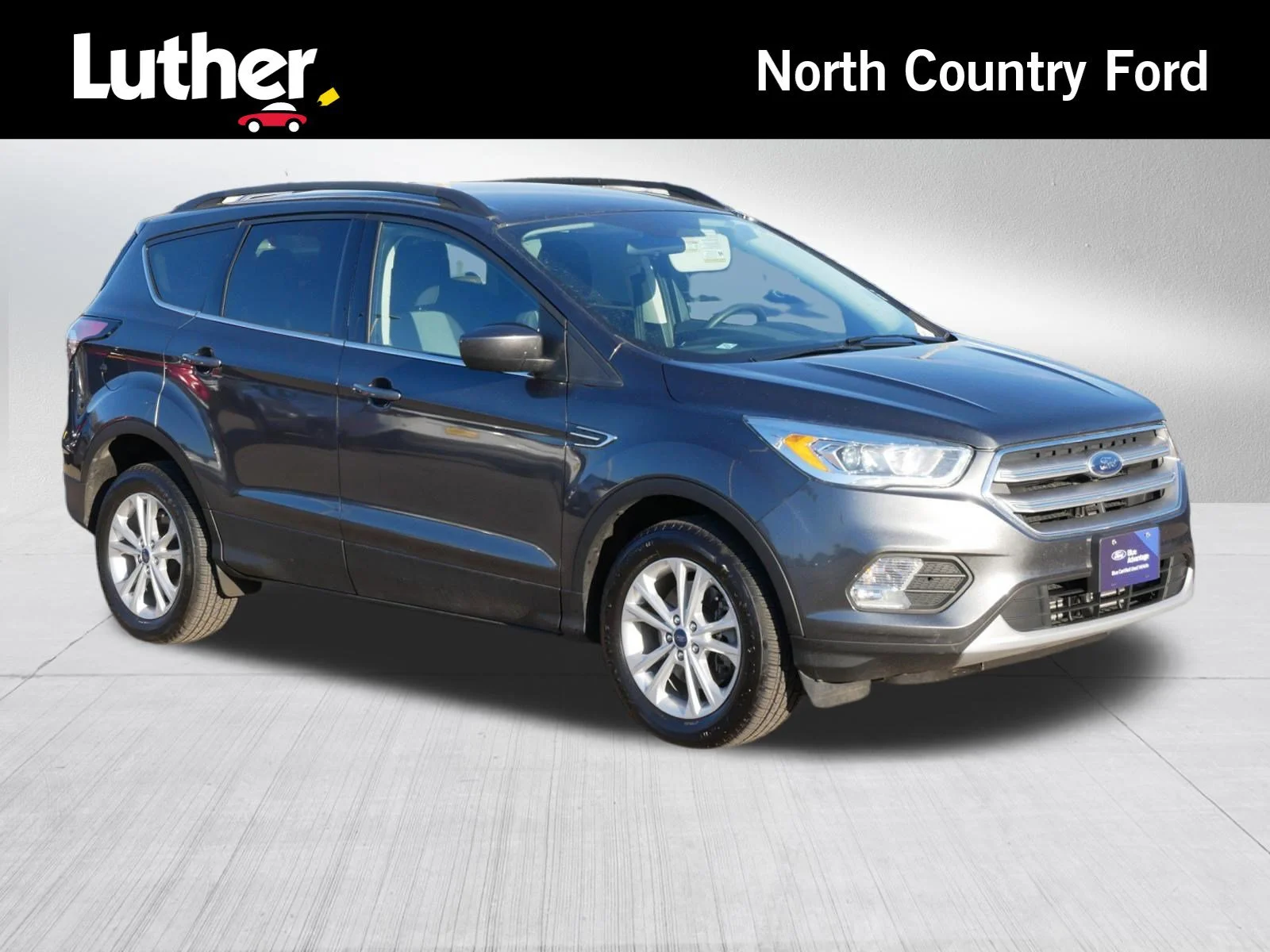 Used 2017 Magnetic Ford SE image 1