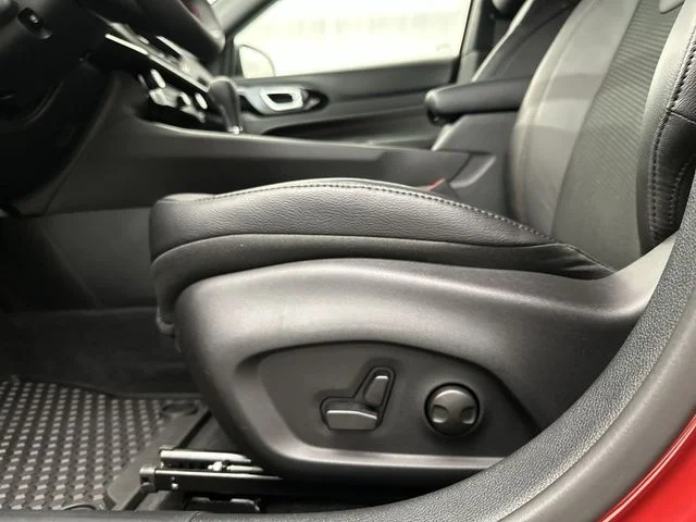 New 2026 Red Hot Pearl-Coat Exterior Paint Jeep Trailhawk image 16