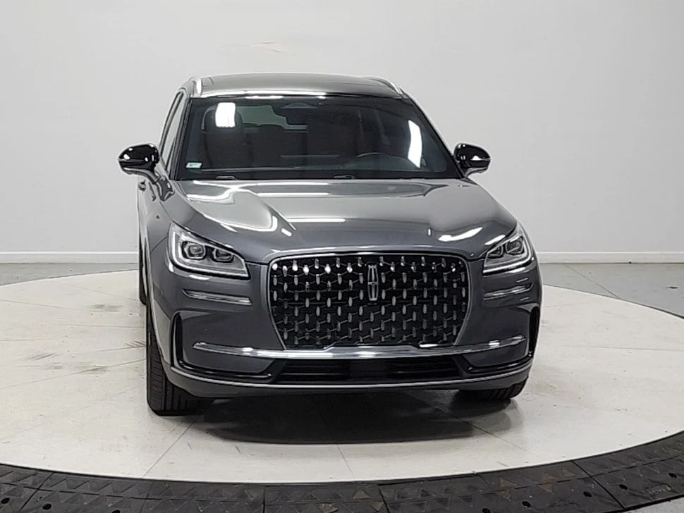 Used 2023 Metallic Lincoln Reserve image 3