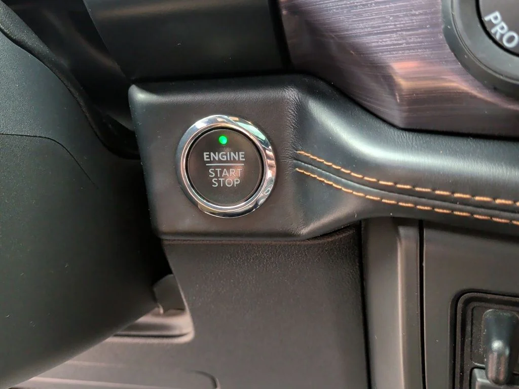 Used 2022 White Ford Platinum image 27