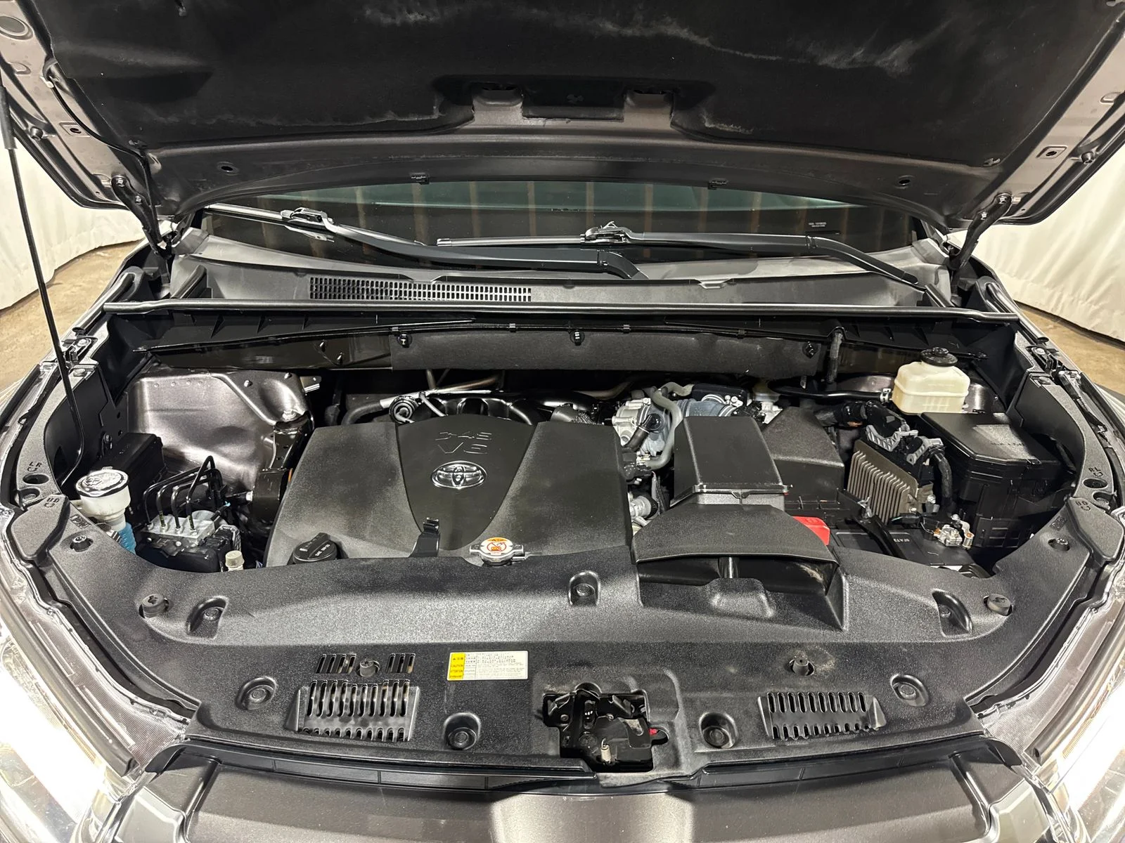Used 2019 Predawn Gray Mica Toyota LE Plus image 28