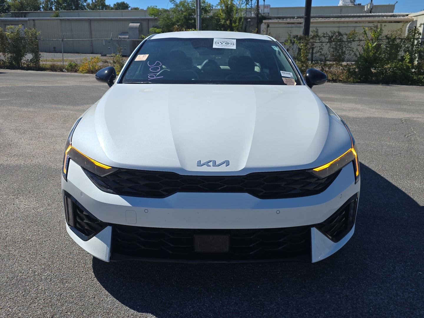 Used 2025 Snow White Pearl Kia GT-Line image 9
