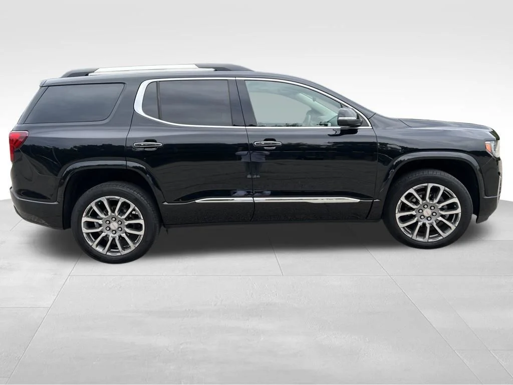 Used 2023 Ebony Twilight Metallic GMC Denali image 5