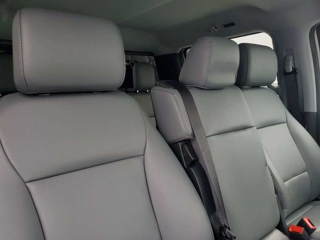 New 2025 Oxford White Ford F-350® XL image 12