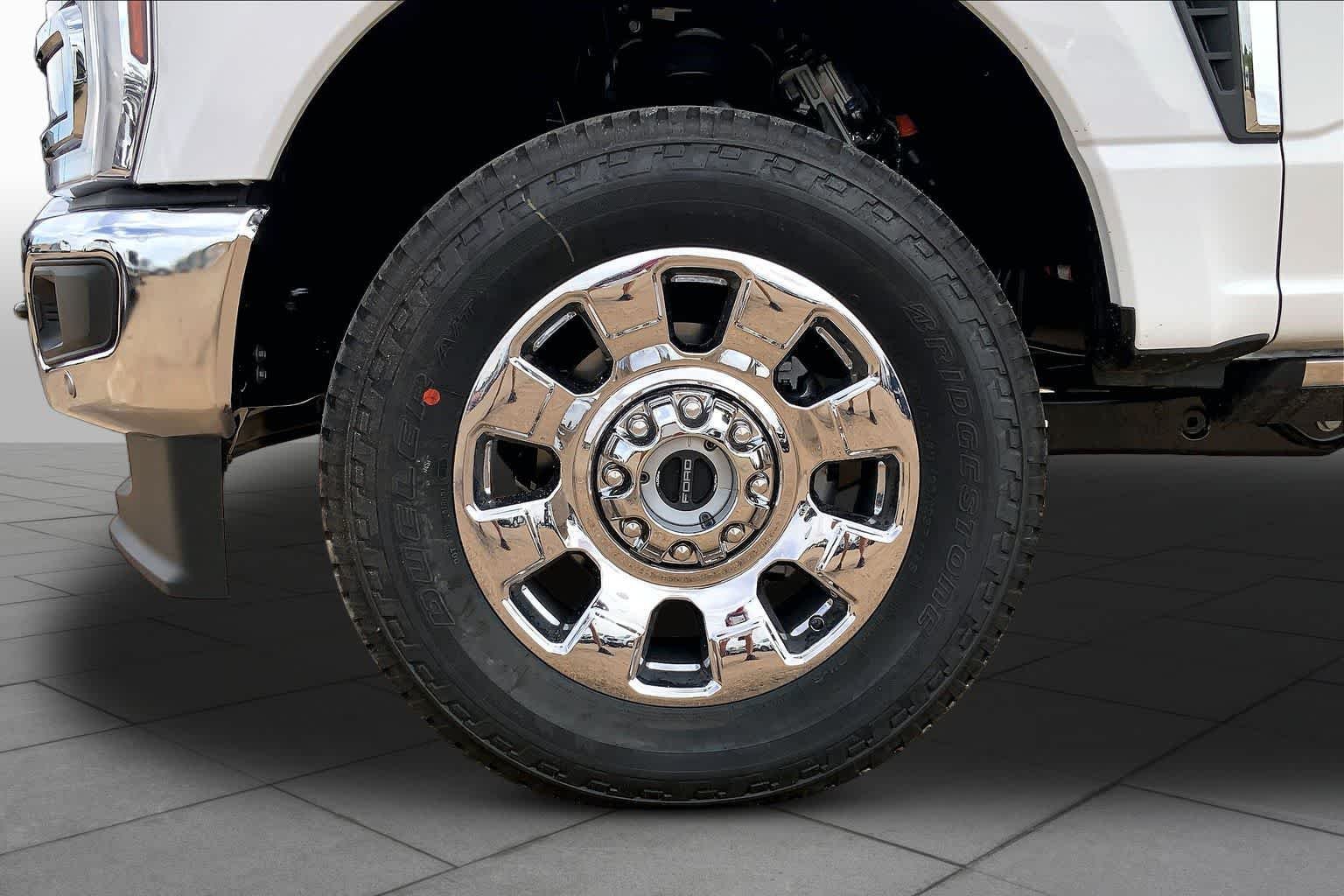 New 2026 Oxford White Ford F-250® King Ranch® image 11