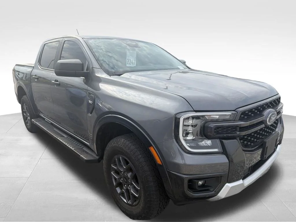 Used 2024 Gray Ford XLT image 18