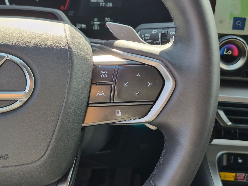 Used 2024  Lexus 350 Premium image 31