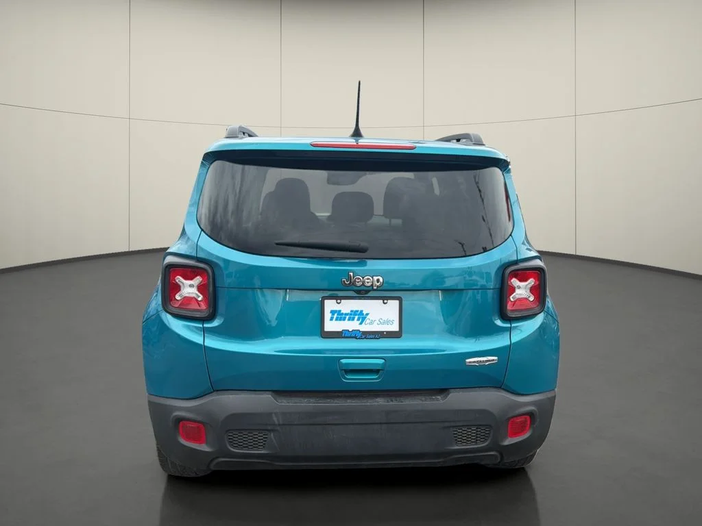 Used 2021 Teal Jeep Latitude image 6