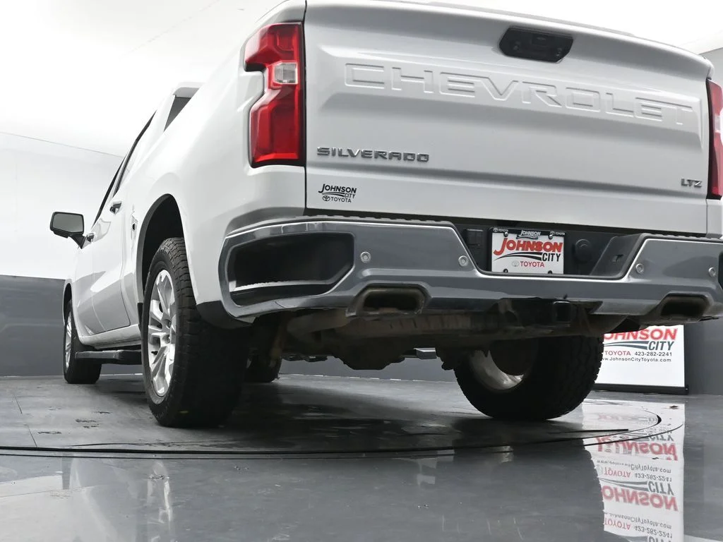 Used 2023 White Chevrolet LTZ image 38