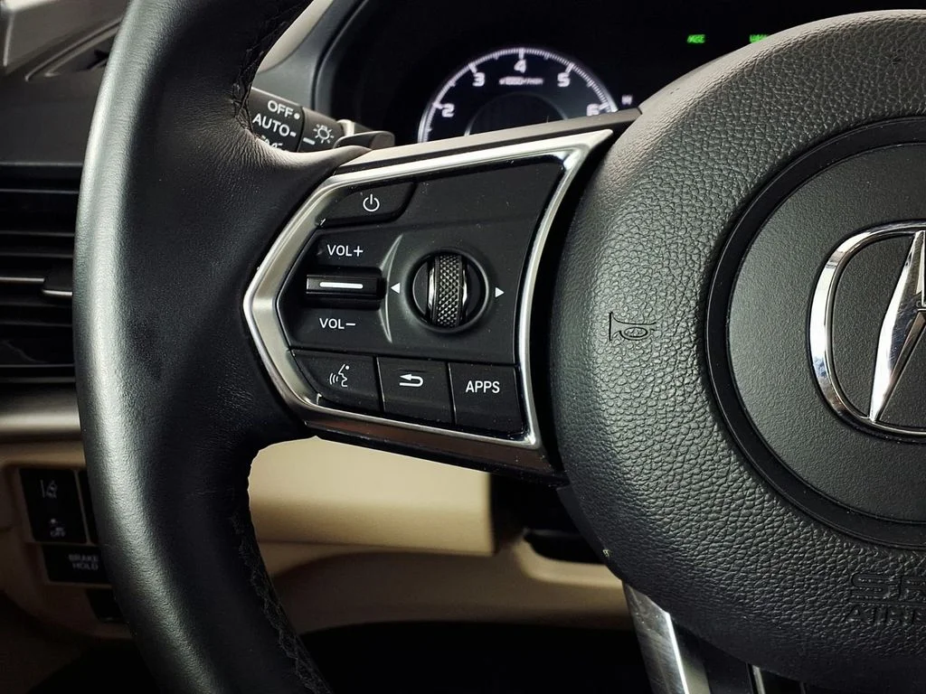 Used 2020 White Acura Base image 21