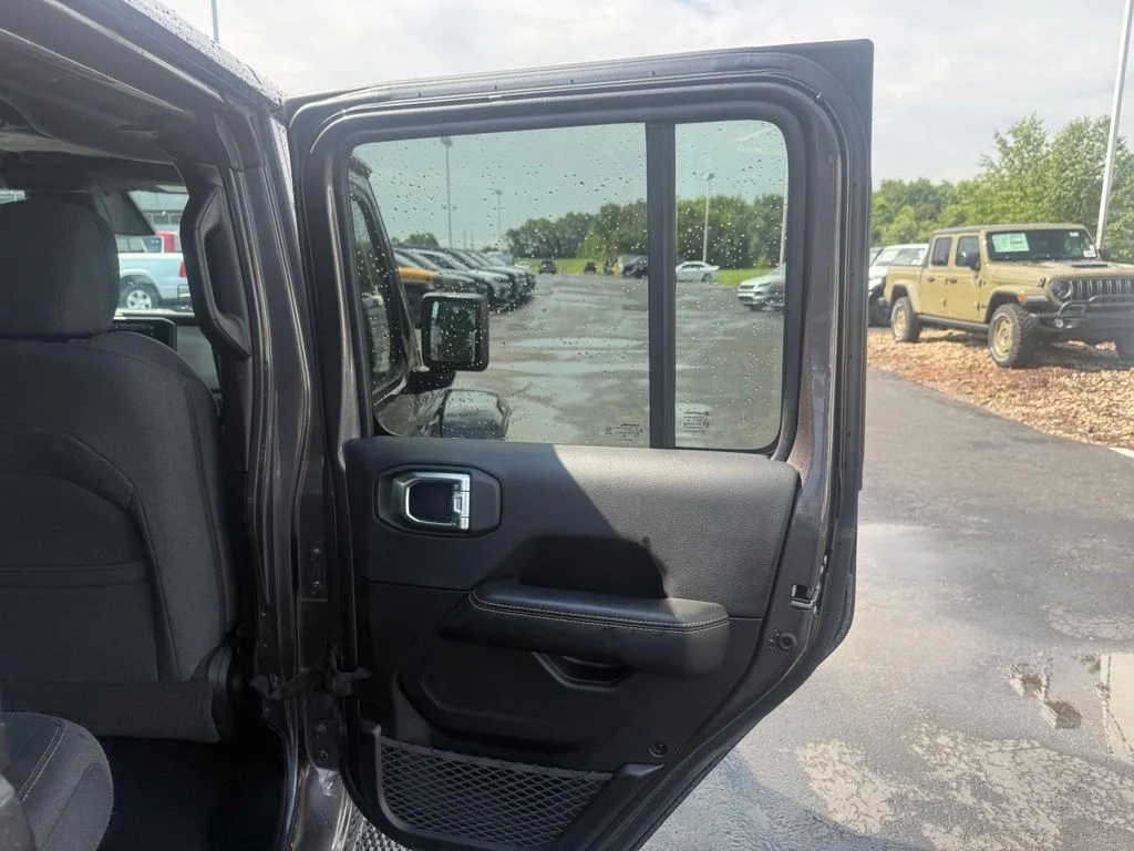 Used 2025 Gray Jeep Sahara 4xe image 55