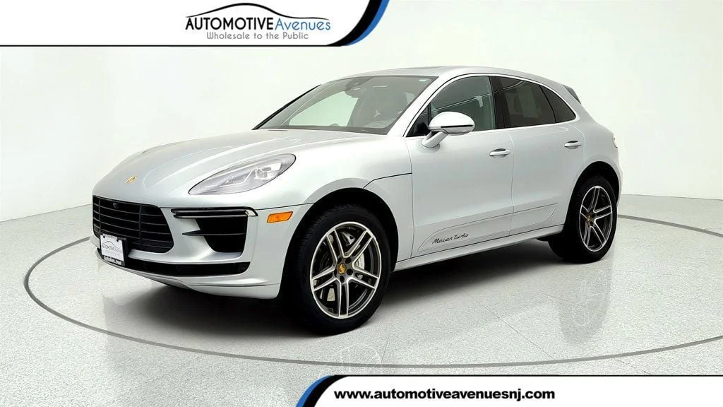 2020 Porsche Macan Turbo's photo