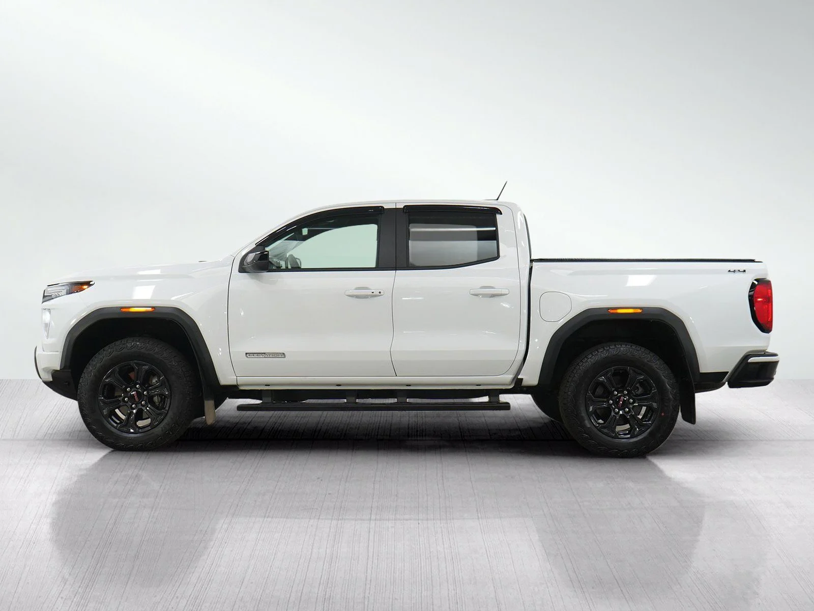 Used 2025 GMC Canyon Elevation with VIN 1GTP2BEK6S1240794 for sale in Burnsville, Minnesota