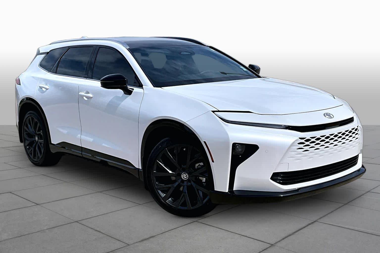 Pre-Owned 2025 Toyota Crown Signia Limited