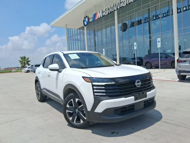 2025 Nissan Kicks 2.0 SV AWD's photo