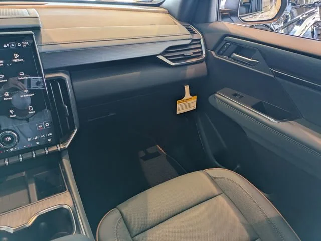 2026 GMC Acadia AT4 - Photo 17