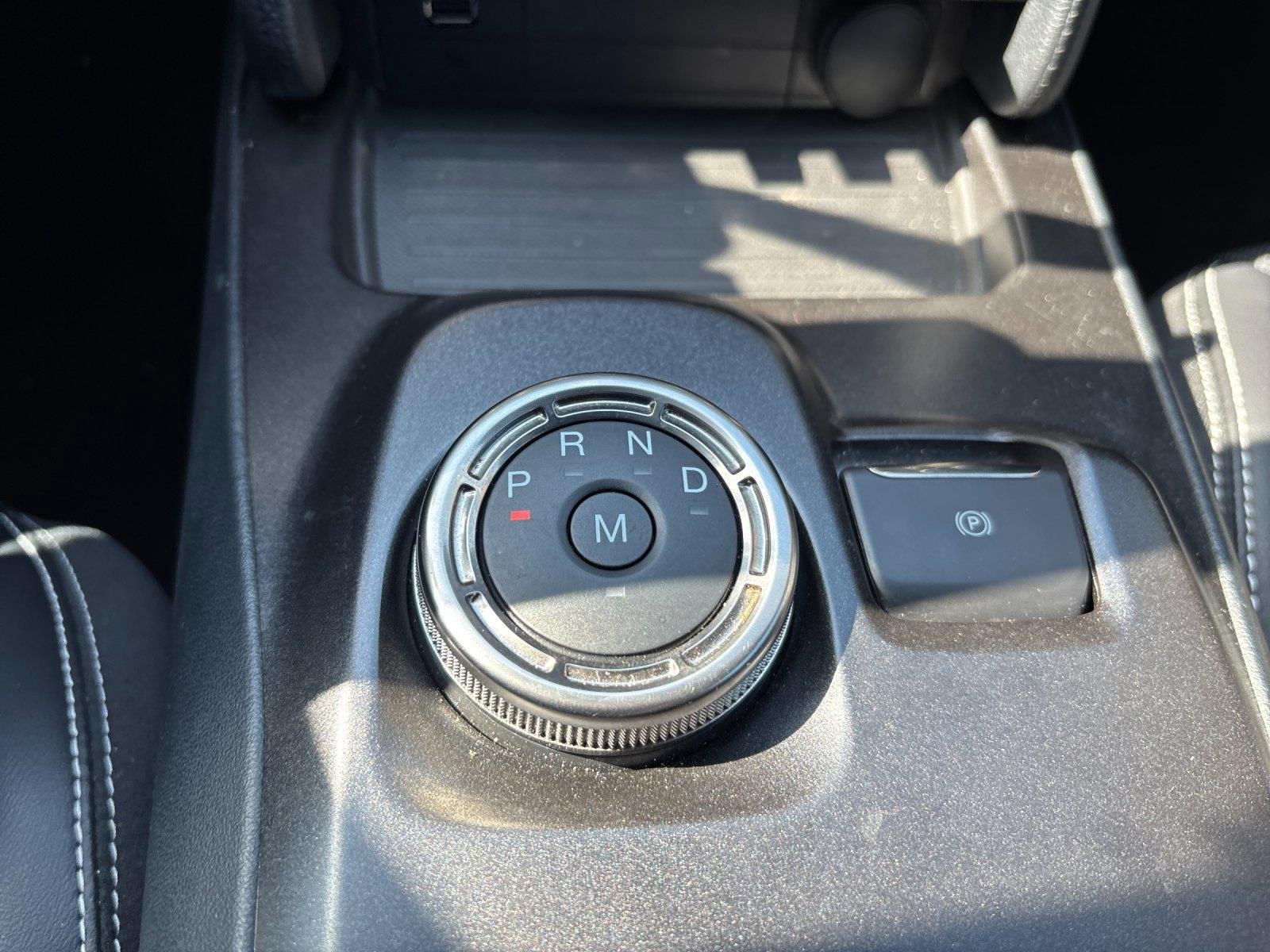 Used 2021 Oxford White Ford Shelby GT500 image 27