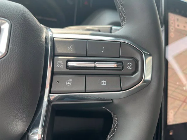 2026 GMC Yukon Denali - Photo 10