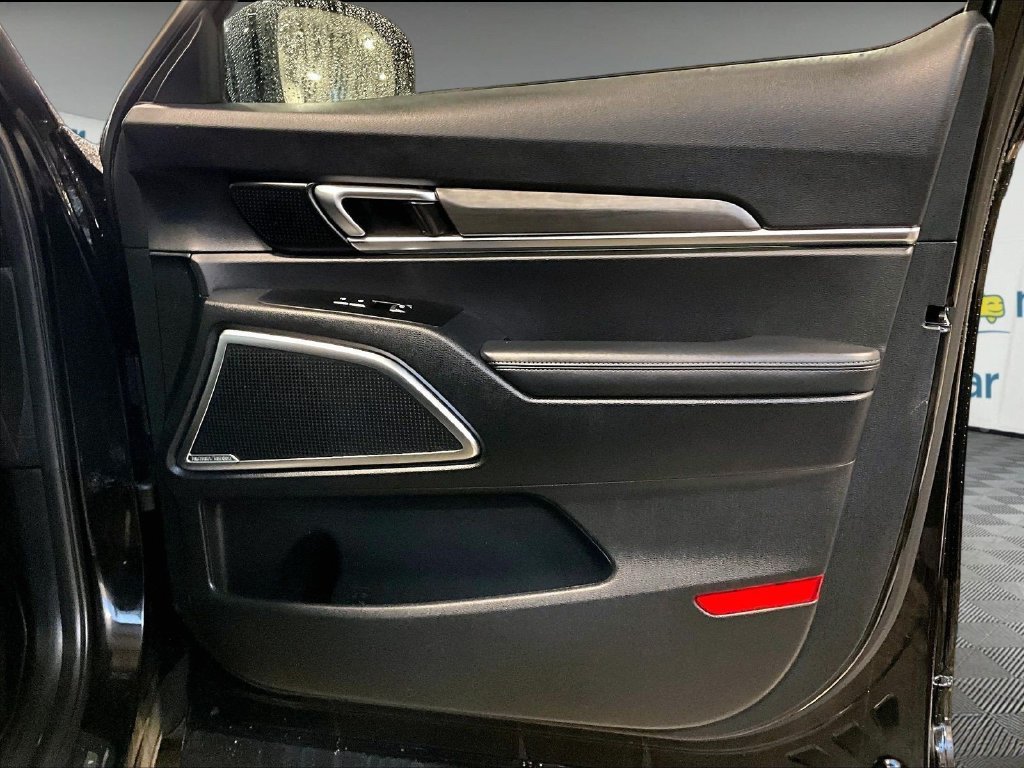 Used 2024 Black Kia SX X-Line image 12