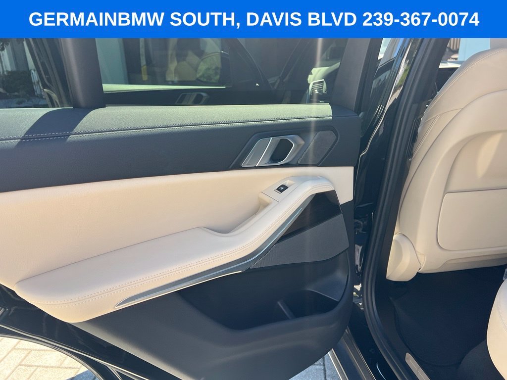Used 2021 Black Sapphire Metallic BMW sDrive40i image 22