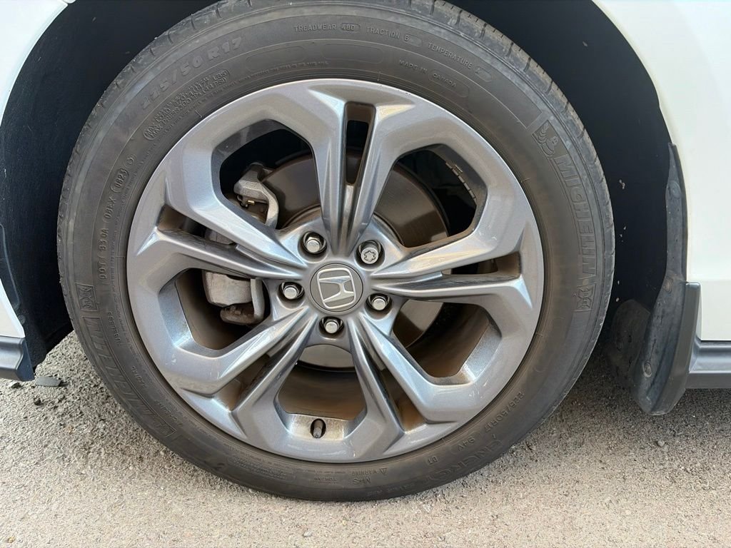 Used 2023 White Honda EX image 13