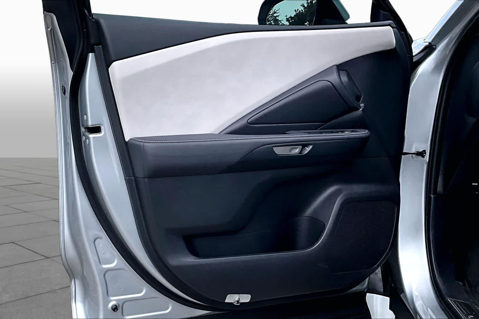 Certified Used 2025 CELESTIAL SILVER Lexus Premium image 25