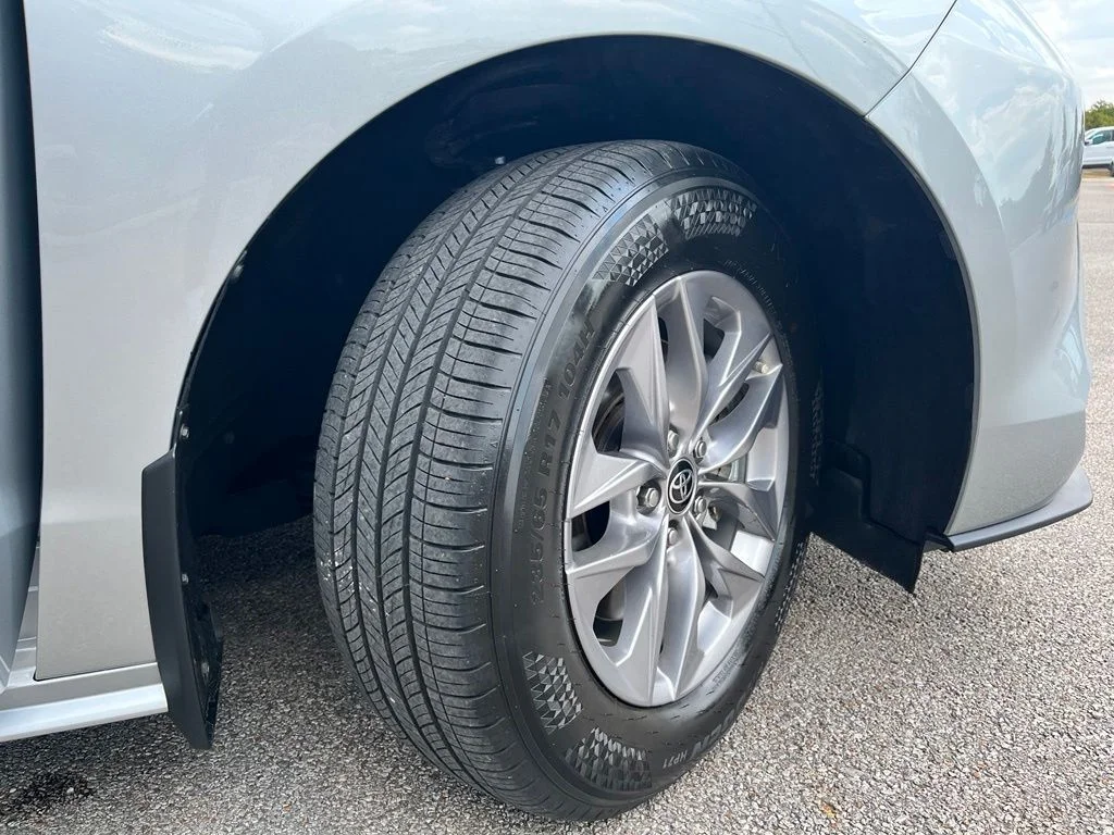 Used 2025 Silver Toyota XLE image 6